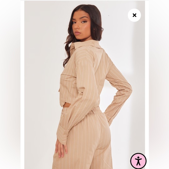 PrettyLittleThing•Stone Poplin Pinstripe Pocket Detail Cropped Shirt NWT 4 - Picture 2 of 3